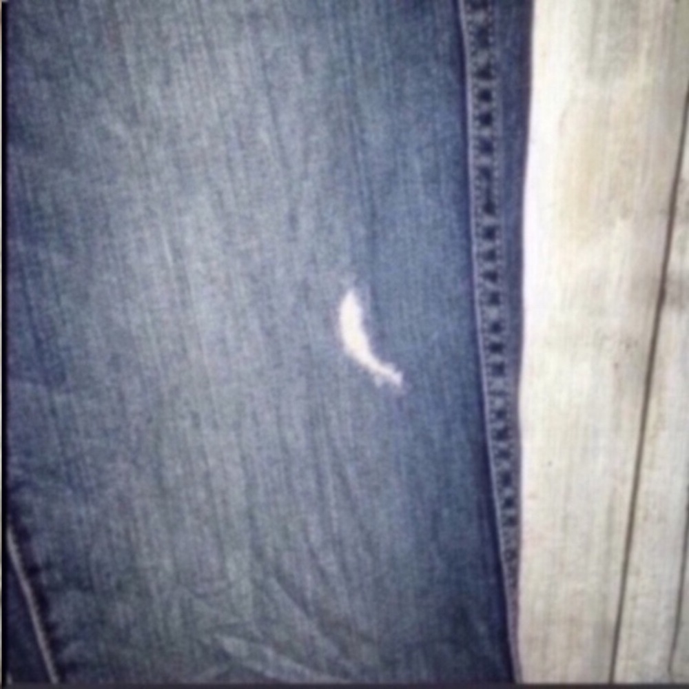 American Eagle Distressed Flare Jeans - Picture 3 of 6